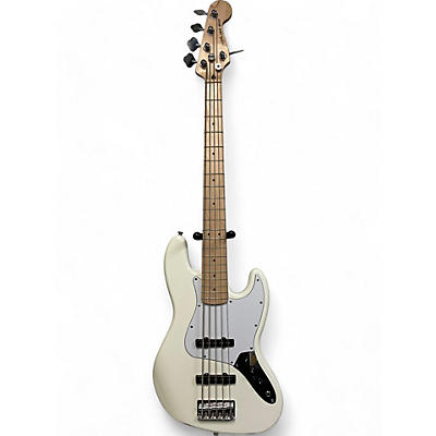 Squier Used Squier Affinity Jazz Bass V 5 String Alpine White Electric Bass Guitar