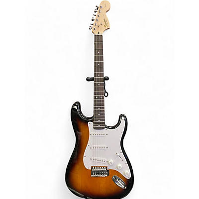 Squier Used Squier Affinity Stratocaster 2 Color Sunburst Solid Body Electric Guitar