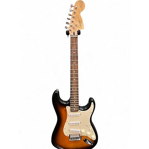 Used Squier Affinity Stratocaster 2 Color Sunburst Solid Body Electric Guitar 2 Color Sunburst