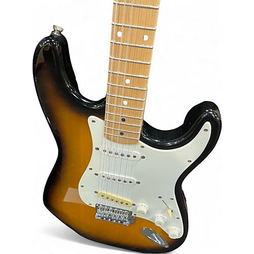 Used Squier Affinity Stratocaster 2 Color Sunburst Solid Body Electric Guitar 2 Color Sunburst