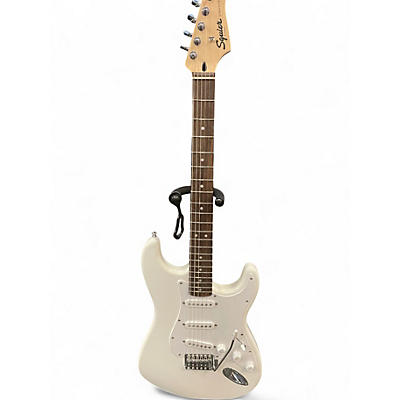 Used Squier Affinity Stratocaster Arctic White Solid Body Electric Guitar
