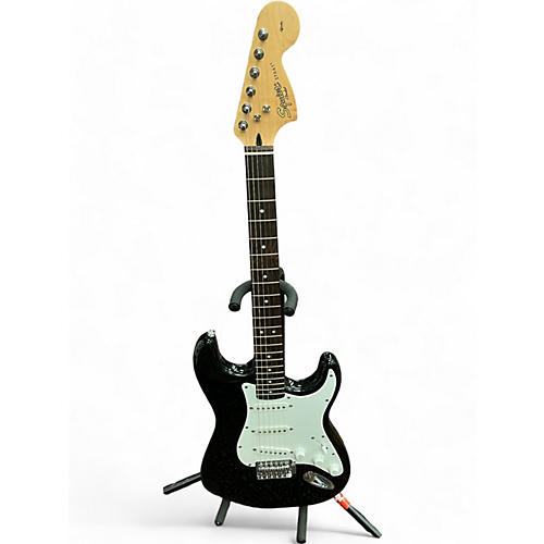 Squier Used Squier Affinity Stratocaster Black and White Solid Body Electric Guitar Black and White