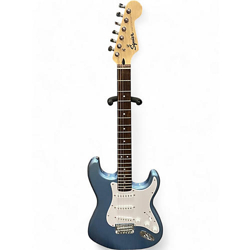 Squier Used Squier Affinity Stratocaster Blue Solid Body Electric Guitar Blue