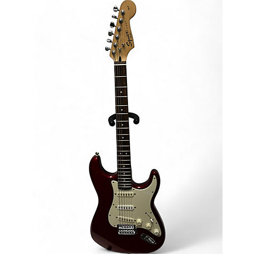 Squier Used Squier Affinity Stratocaster Candy Apple Red Metallic Solid Body Electric Guitar Candy Apple Red Metallic