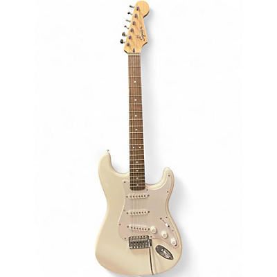 Used Squier Affinity Stratocaster White Solid Body Electric Guitar