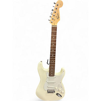 Used Squier Affinity Stratocaster White Solid Body Electric Guitar