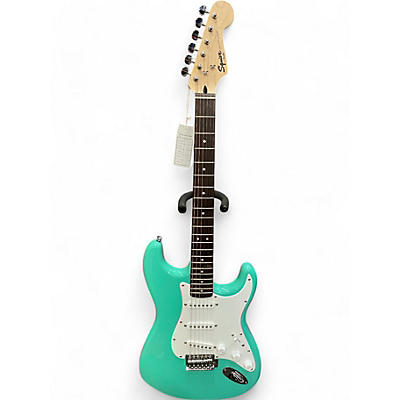 Squier Used Squier Bullet Stratocaster Green Solid Body Electric Guitar