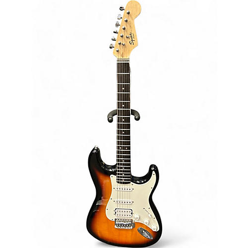 Squier Used Squier Bullet Stratocaster HSS 2 Color Sunburst Solid Body Electric Guitar 2 Color Sunburst