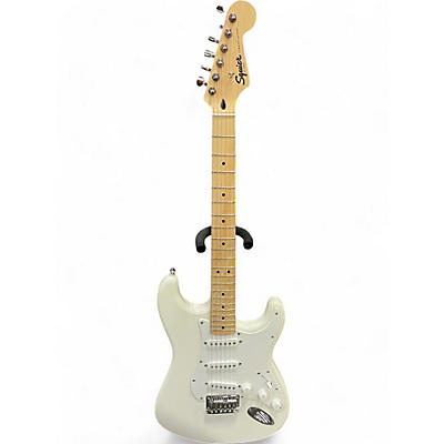 Squier Used Squier Bullet Stratocaster Olympic White Solid Body Electric Guitar