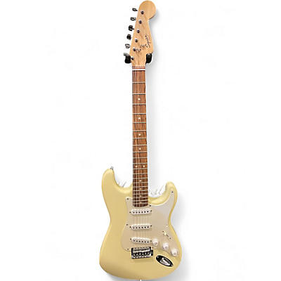 Squier Bullet Stratocaster | Musician's Friend