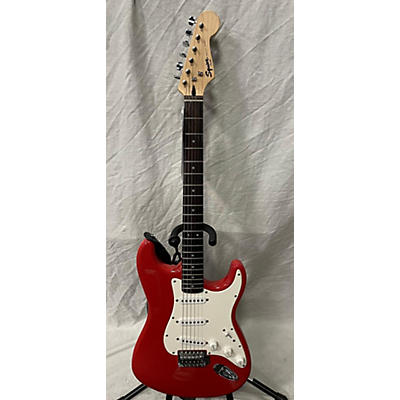 Squier Used Squier Bullet Stratocaster Red Solid Body Electric Guitar