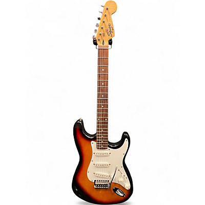 Used Squier By Fender 95 Korean Stratocaster  3 Color Sunburst Solid Body Electric Guitar