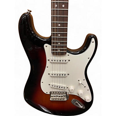 Squier Used Squier Classic Vibe 1960S Stratocaster 2 Tone Sunburst Solid Body Electric Guitar