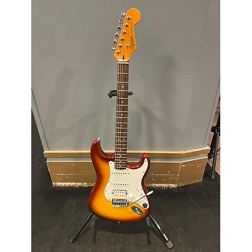 Squier Used Squier Classic Vibe 1960S Stratocaster 3 Color Sunburst Solid Body Electric Guitar 3 Color Sunburst