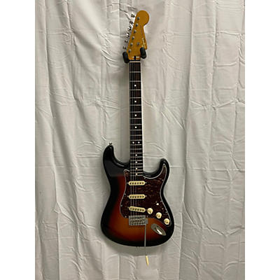 Squier Used Squier Classic Vibe 1960S Stratocaster 3 Color Sunburst Solid Body Electric Guitar