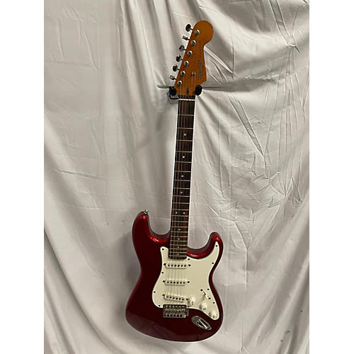 Squier Used Squier Classic Vibe 1960S Stratocaster Candy Apple Red Solid Body Electric Guitar Candy Apple Red