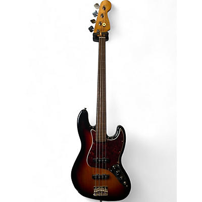 Squier Used Squier Classic Vibe 60's Jazz Bass fretless 3 Tone Sunburst Electric Bass Guitar