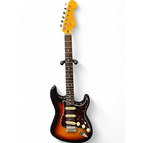 Squier Used Squier Classic Vibes 60's Stratocaster 3 Color Sunburst Solid Body Electric Guitar 3 Color Sunburst