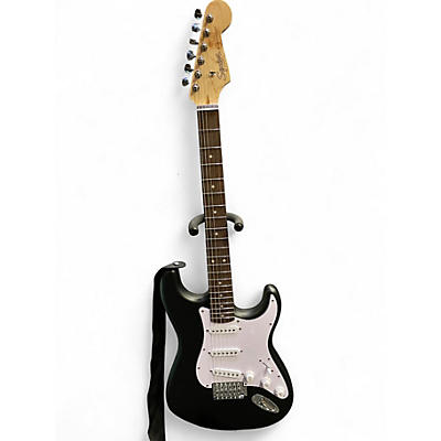 Used Squier DEBUT STRATOCASTER Black Solid Body Electric Guitar