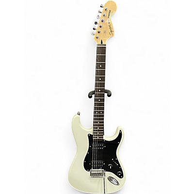 Used Squier  STRATOCASTER HH WHITE Solid Body Electric Guitar