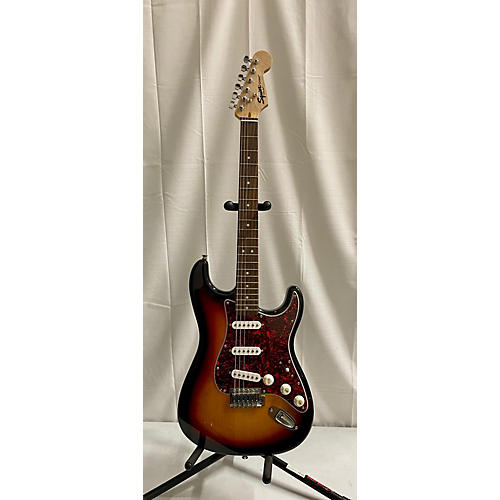 Squier Used Squier Standard Stratocaster 3 Color Sunburst Solid Body Electric Guitar 3 Color Sunburst