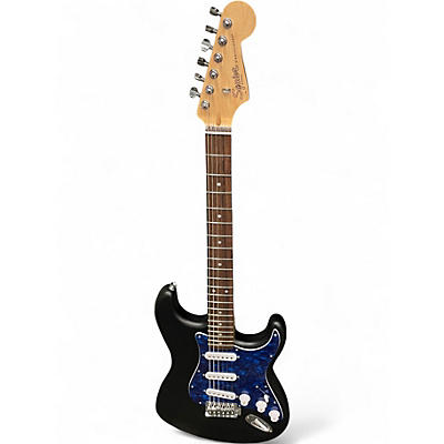 ギター Squier Standard Series Stratocaster Squier Standard Stratocaster 2001 - 2018 | Reverb