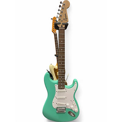 Squier Standard Stratocaster | Musician's Friend