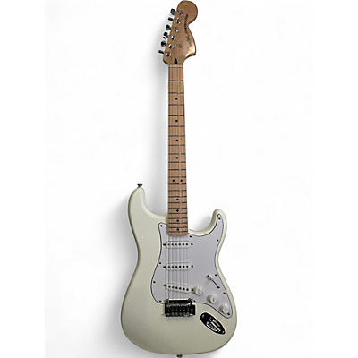 Used Squier Standard Stratocaster White Solid Body Electric Guitar