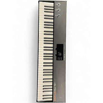 Used Studiologic SL731 STUDIO MIDI Controller