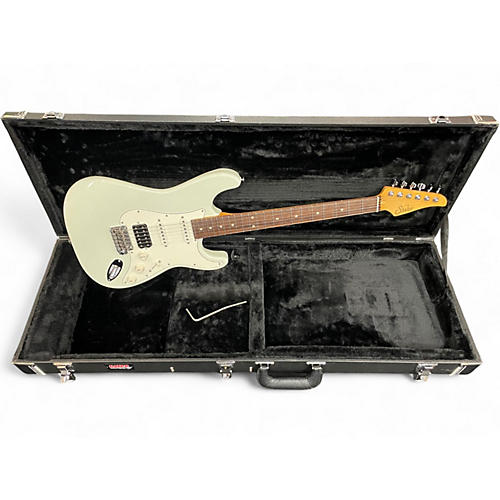 Used Suhr CLASSIC S Antique White Solid Body Electric Guitar Antique White