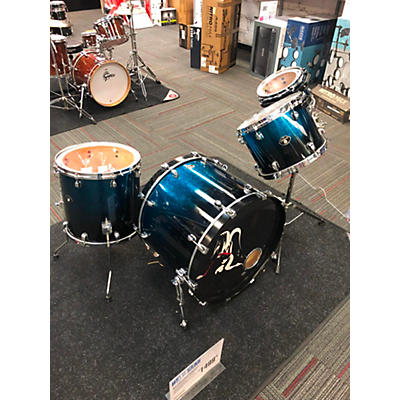 TAMA Used TAMA 4 piece Starclassic Deep Blue Sparkle Drum Kit