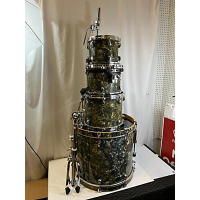 TAMA Used TAMA 4 piece Starclassic Liquid Metal Drum Kit