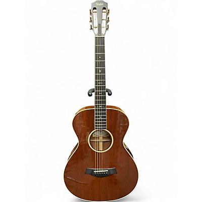 Used Taylor 522 12-Fret Mahogany Acoustic Guitar