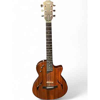 Used Taylor T5Z Classic Deluxe Mahogany Acoustic Electric Guitar