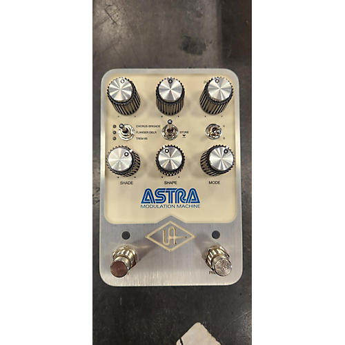 Universal Audio Used Universal Audio Astra Modulation Machine Effect Pedal