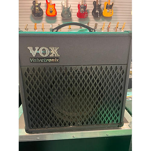 VOX Used VOX AD15T-XL Valvetronix Guitar Combo Amp