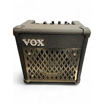 Used VOX DA5 Battery Powered Amp