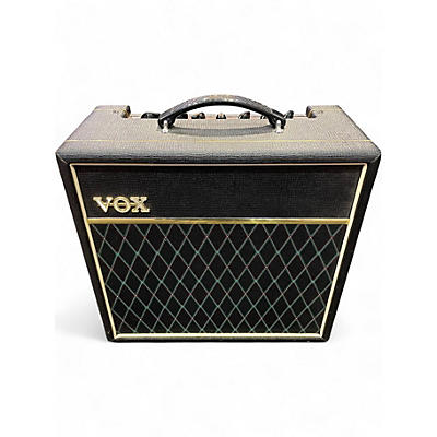 Used VOX V9168R Pathfinder 15R 15W 1X8 Guitar Combo Amp