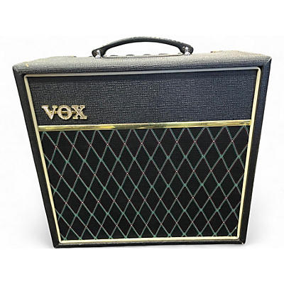 Used VOX V9168R Pathfinder 15R 15W 1X8 Guitar Combo Amp