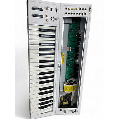 Used Waldorf kb37 MIDI Controller
