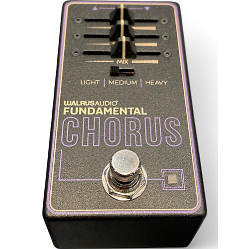 Used Walrus Audio FUNDAMENTAL CHORUS Effect Pedal