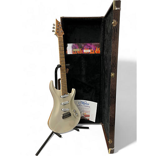 Used Warrior 55' Throwback Alpine White Solid Body Electric Guitar Alpine White