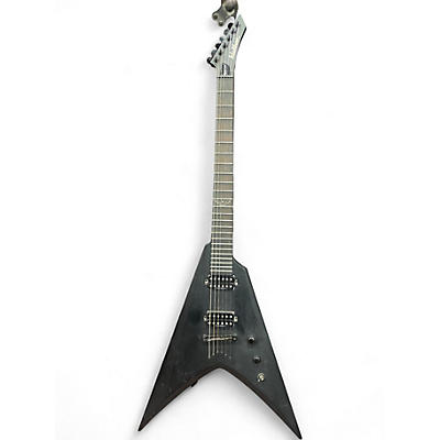 Used Washburn PARALLAXE V260 Black Solid Body Electric Guitar