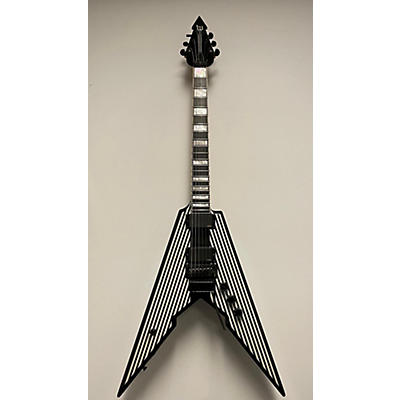 Wylde Audio Used Wylde Audio Viking V Black With Silver Pinstripes Solid Body Electric Guitar