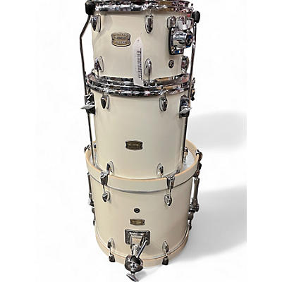 Yamaha Used Yamaha 3 Piece STAGE CUSTOM  Olympic White Drum Kit