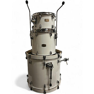 Yamaha Used Yamaha 3 Piece Stage Custom Arctic White Drum Kit