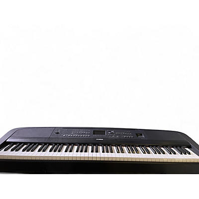 Used Yamaha 670 Keyboard Workstation