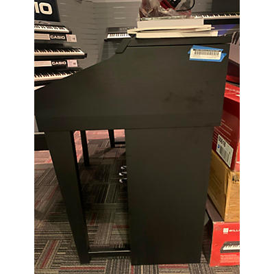 Yamaha Used Yamaha CLP 701 Digital Piano