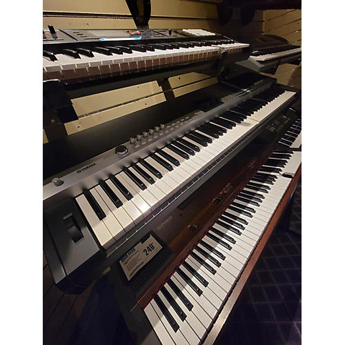 Yamaha Used Yamaha CP5 88 Key Stage Piano