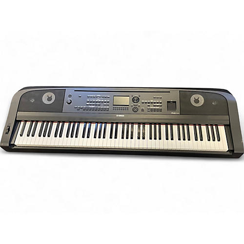 Yamaha Used Yamaha DGX-670 Digital Piano